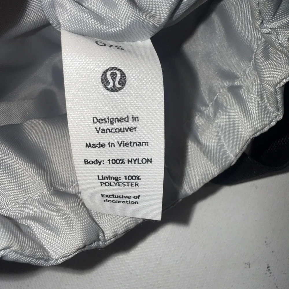 lululemon athletica lululemon light